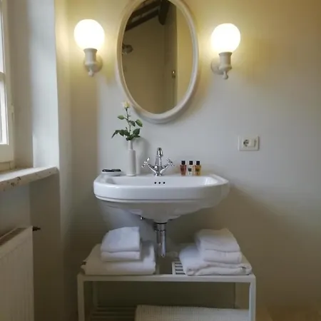 Montauto Bed & Breakfast 4*